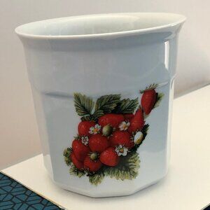 Vintage Porcelain Jam Jar NEM Tours (France) Decore-Main White Strawberries